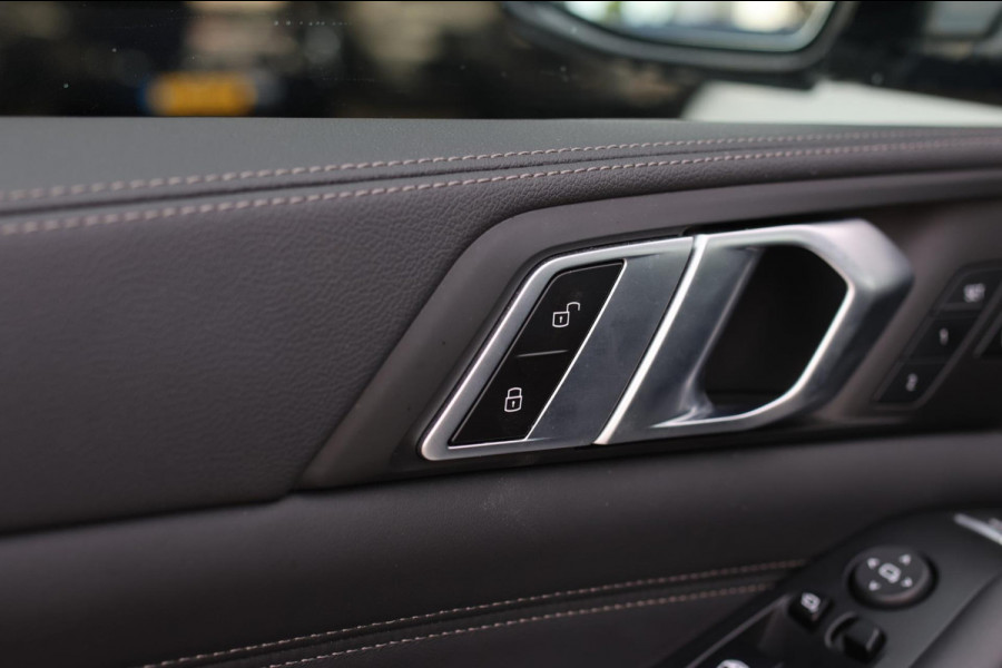 BMW X5 XDrive45e M-Sport *Skylounge*B&W*M-Stoelen*360 Camera*Laser Led*