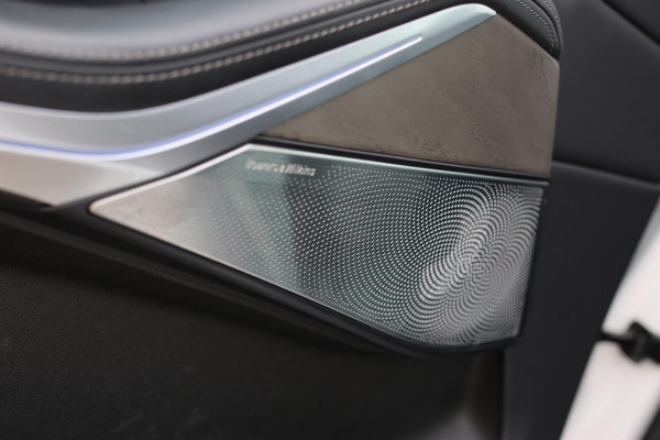 BMW X5 XDrive45e M-Sport *Skylounge*B&W*M-Stoelen*360 Camera*Laser Led*