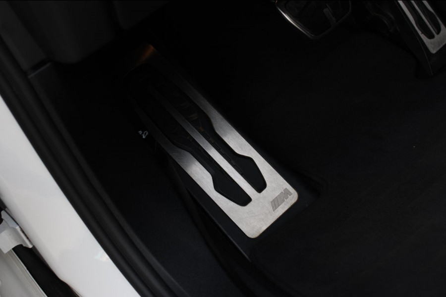 BMW X5 XDrive45e M-Sport *Skylounge*B&W*M-Stoelen*360 Camera*Laser Led*