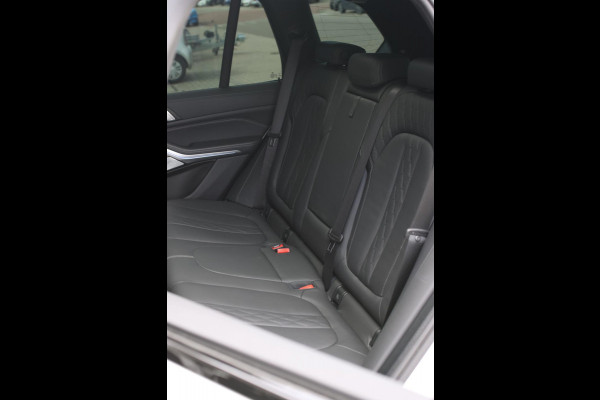 BMW X5 XDrive45e M-Sport *Skylounge*B&W*M-Stoelen*360 Camera*Laser Led*