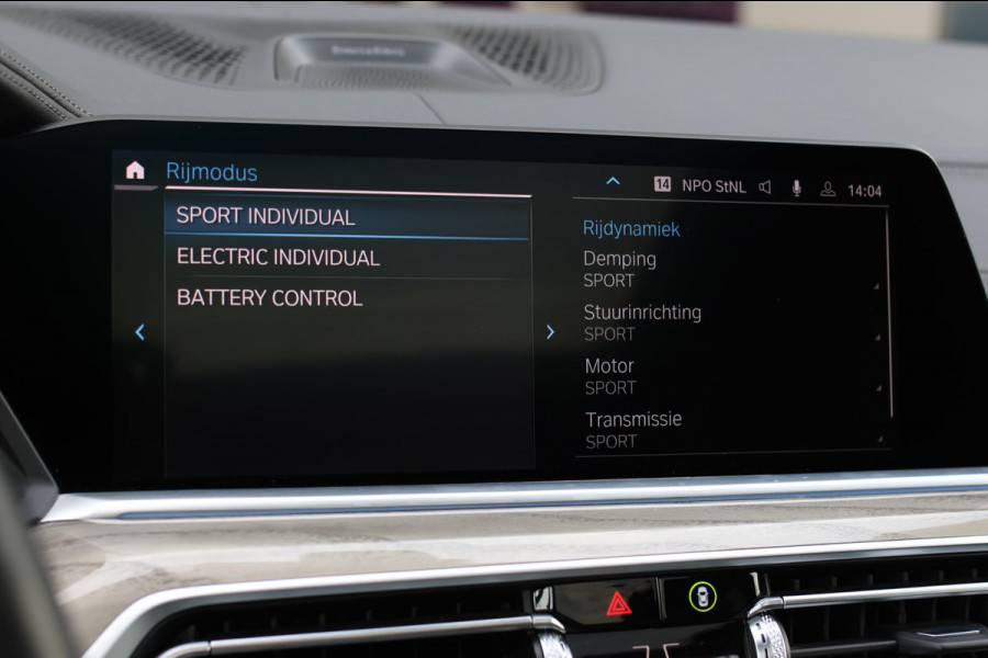 BMW X5 XDrive45e M-Sport *Skylounge*B&W*M-Stoelen*360 Camera*Laser Led*