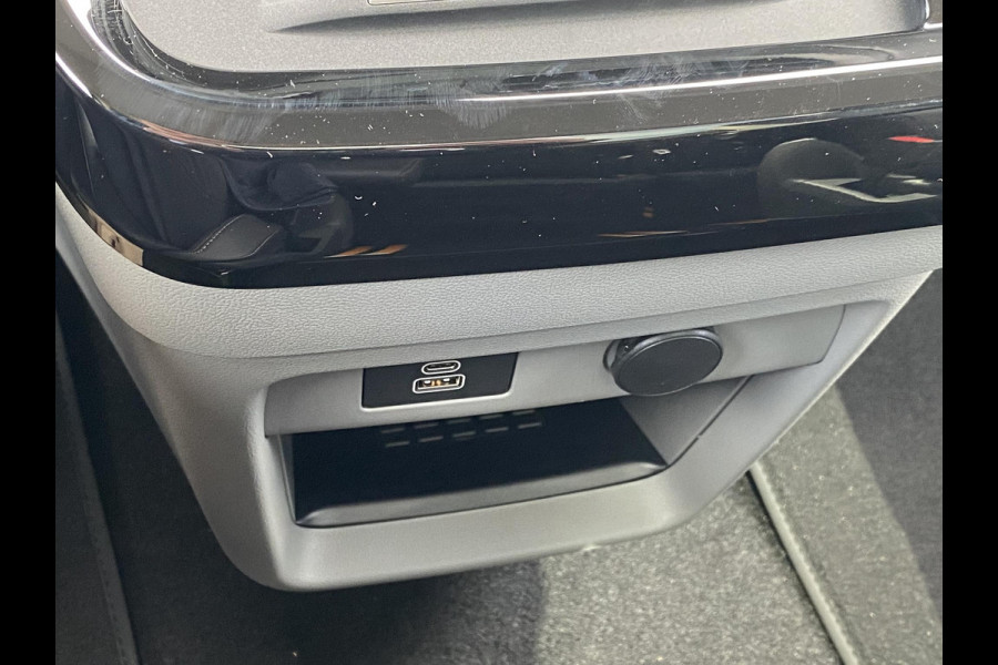 Ford Transit Custom Tourneo 340 2.5 PHEV L2H1 Titanium X Zuid | 233pk |  Incl. BTW/BPM Rijklaar | Luxury Pack | 16-weg elektrisch verstelbare AGR | Inklapbare trekhaak | Verwarmbaar stuurwiel |
