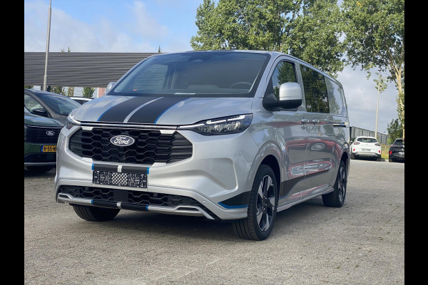 Ford Transit Custom 320 2.5 PHEV L2H1 Sport DC Zuid | 233pk | Dubbele Cabine | Dubbele zijschuifdeur | Inklapbare trekhaak | 19 inch lichtmetalen Sport velgen (mat zwart) | Verwarmbaar stuurwiel | Navigatie systeem