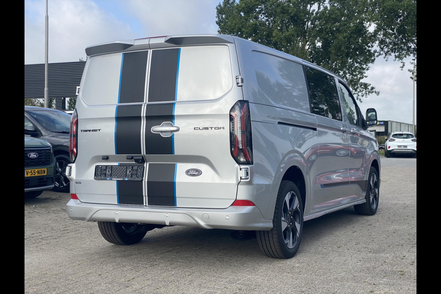 Ford Transit Custom 320 2.5 PHEV L2H1 Sport DC Zuid | 233pk | Dubbele Cabine | Dubbele zijschuifdeur | Inklapbare trekhaak | 19 inch lichtmetalen Sport velgen (mat zwart) | Verwarmbaar stuurwiel | Navigatie systeem