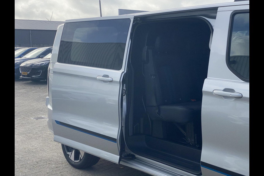 Ford Transit Custom 320 2.5 PHEV L2H1 Sport DC Zuid | 233pk | Dubbele Cabine | Dubbele zijschuifdeur | Inklapbare trekhaak | 19 inch lichtmetalen Sport velgen (mat zwart) | Verwarmbaar stuurwiel | Navigatie systeem