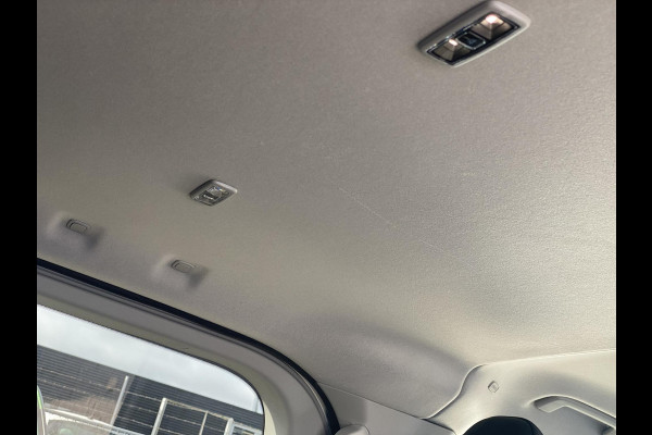 Ford Transit Custom 320 2.5 PHEV L2H1 Sport DC Zuid | 233pk | Dubbele Cabine | Dubbele zijschuifdeur | Inklapbare trekhaak | 19 inch lichtmetalen Sport velgen (mat zwart) | Verwarmbaar stuurwiel | Navigatie systeem