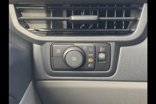 Ford Transit Custom 320 2.5 PHEV L2H1 Sport DC Zuid | 233pk | Dubbele Cabine | Dubbele zijschuifdeur | Inklapbare trekhaak | 19 inch lichtmetalen Sport velgen (mat zwart) | Verwarmbaar stuurwiel | Navigatie systeem