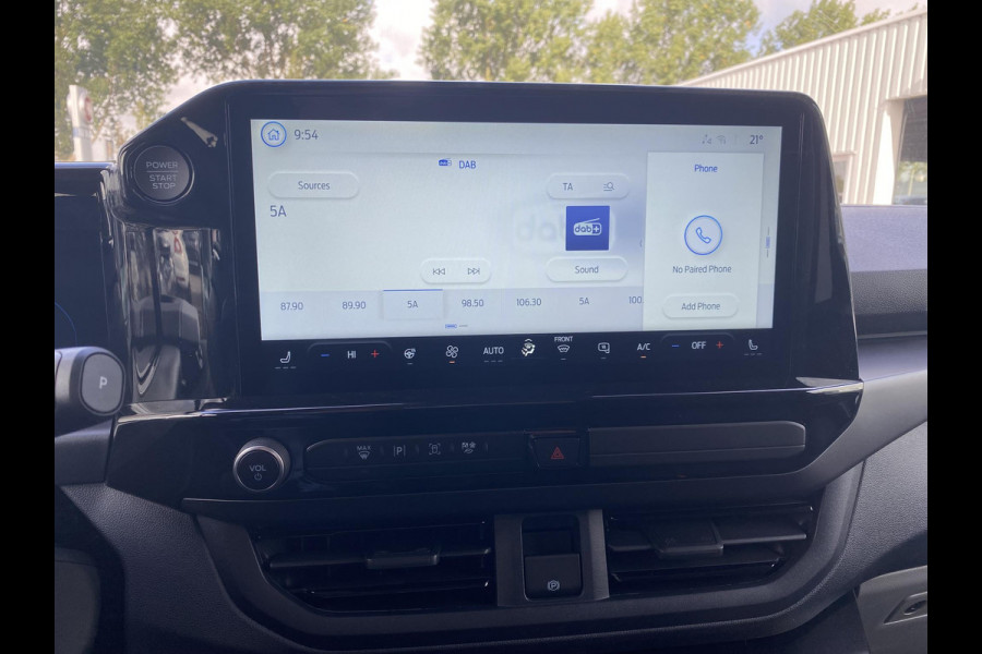 Ford Transit Custom 320 2.5 PHEV L2H1 Sport DC Zuid | 233pk | Dubbele Cabine | Dubbele zijschuifdeur | Inklapbare trekhaak | 19 inch lichtmetalen Sport velgen (mat zwart) | Verwarmbaar stuurwiel | Navigatie systeem