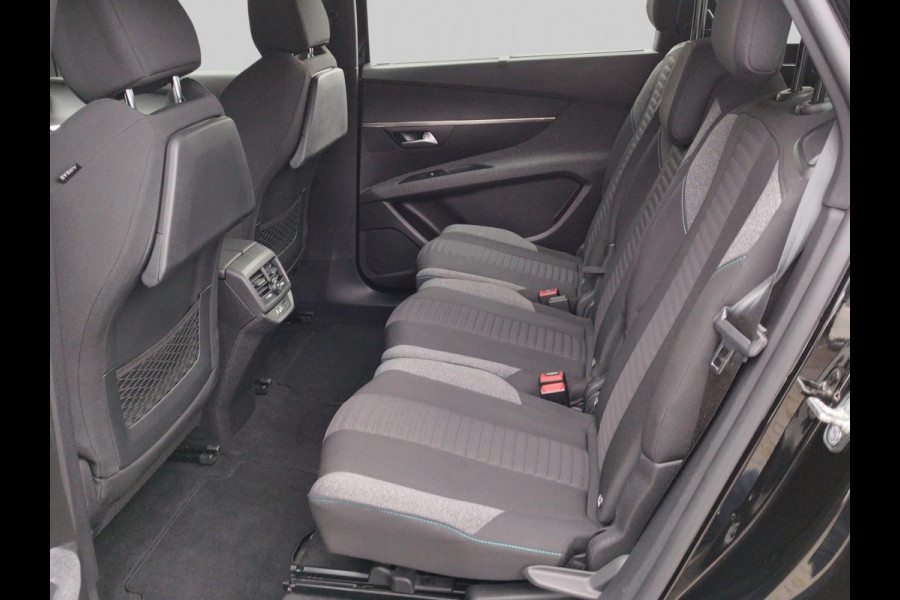 Peugeot 5008 1.2 PureTech Active Pack Business Automaat | 7-zitter | Achteruitrijcamera | 4 nieuwe banden