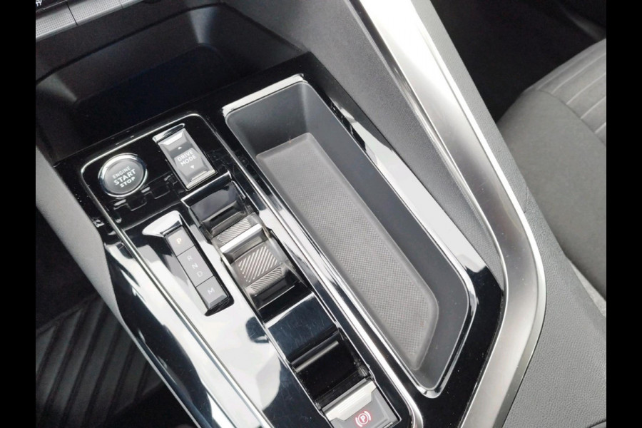 Peugeot 5008 1.2 PureTech Active Pack Business Automaat | 7-zitter | Achteruitrijcamera | 4 nieuwe banden