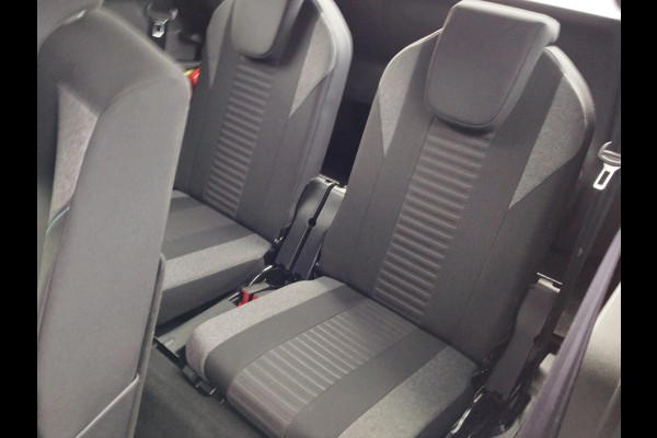 Peugeot 5008 1.2 PureTech Active Pack Business Automaat | 7-zitter | Achteruitrijcamera | 4 nieuwe banden