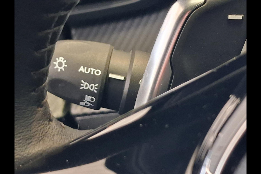 Peugeot 2008 1.2 PureTech 130 Allure Automaat | Navigatie | 360° Camera | Dodehoekbewaking | Apple Carplay/Android Auto |