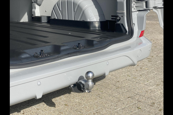 Ford Transit Custom 320 2.5 PHEV L2H1 Sport Zuid | 233pk | Inklapbare trekhaak | 19 inch lichtmetalen Sport velgen (mat zwart) | Verwarmbaar stuurwiel  | Navigatie systeem | B&O speakers