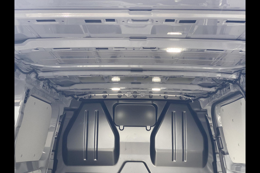 Ford Transit Custom 320 2.5 PHEV L2H1 Sport Zuid | 233pk | Inklapbare trekhaak | 19 inch lichtmetalen Sport velgen (mat zwart) | Verwarmbaar stuurwiel  | Navigatie systeem | B&O speakers
