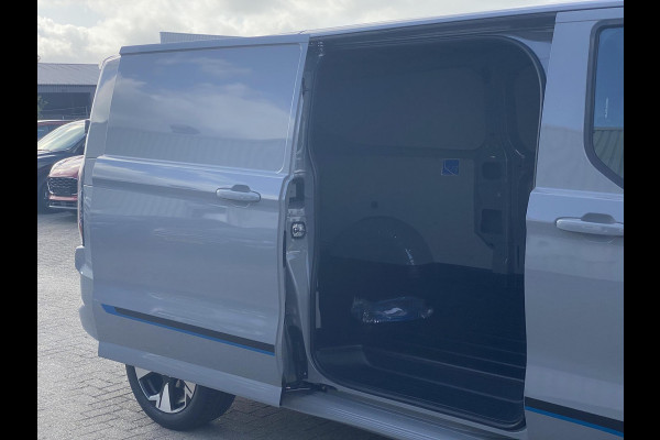 Ford Transit Custom 320 2.5 PHEV L2H1 Sport Zuid | 233pk | Inklapbare trekhaak | 19 inch lichtmetalen Sport velgen (mat zwart) | Verwarmbaar stuurwiel  | Navigatie systeem | B&O speakers