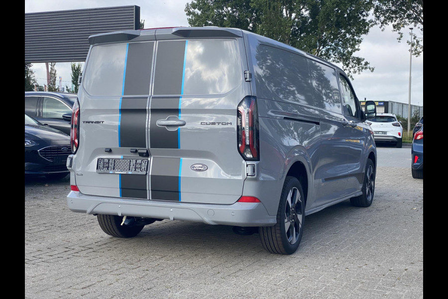 Ford Transit Custom 320 2.5 PHEV L2H1 Sport Zuid | 233pk | Inklapbare trekhaak | 19 inch lichtmetalen Sport velgen (mat zwart) | Verwarmbaar stuurwiel  | Navigatie systeem | B&O speakers
