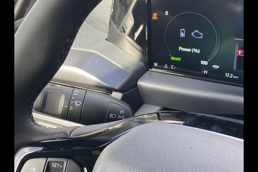 Ford Transit Custom 320 2.5 PHEV L2H1 Sport Zuid | 233pk | Inklapbare trekhaak | 19 inch lichtmetalen Sport velgen (mat zwart) | Verwarmbaar stuurwiel  | Navigatie systeem | B&O speakers