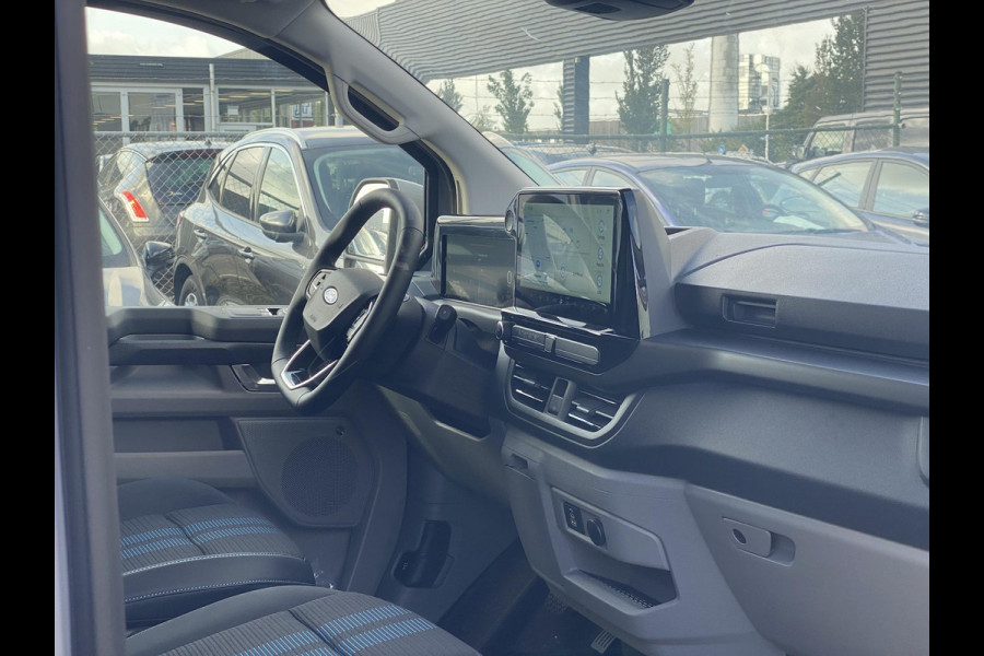Ford Transit Custom 320 2.5 PHEV L2H1 Sport Zuid | 233pk | Inklapbare trekhaak | 19 inch lichtmetalen Sport velgen (mat zwart) | Verwarmbaar stuurwiel  | Navigatie systeem | B&O speakers