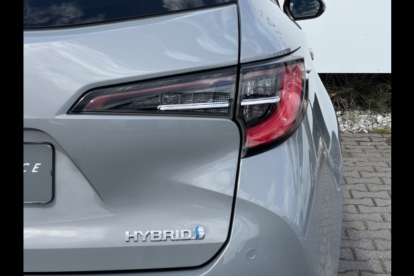 Toyota Corolla Touring Sports 2.0 Hybrid Team D | CarPlay | Camera | ACC | LED | Keyless | DAB+