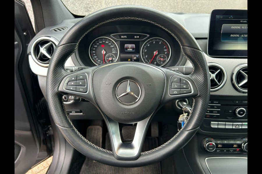 Mercedes-Benz B-Klasse 220 4Matic Prestige | AUTOMAAT | TREKHAAK | PANO | A.CAMERA | STOELVERW | CC | PDC | 1 JAAR GARANTIE | TOP