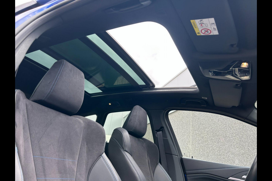 BMW 2 Serie Active Tourer 225e xDrive M-Pakket | HARMAN KARDON | TREKHAAK | PANO | BOMVOL | APK T/M 17-1-2027 | FABRIEKSGARANTIE