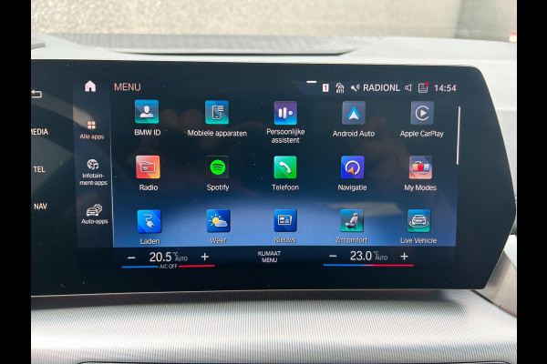 BMW 2 Serie Active Tourer 225e xDrive M-Pakket | HARMAN KARDON | TREKHAAK | PANO | BOMVOL | APK T/M 17-1-2027 | FABRIEKSGARANTIE