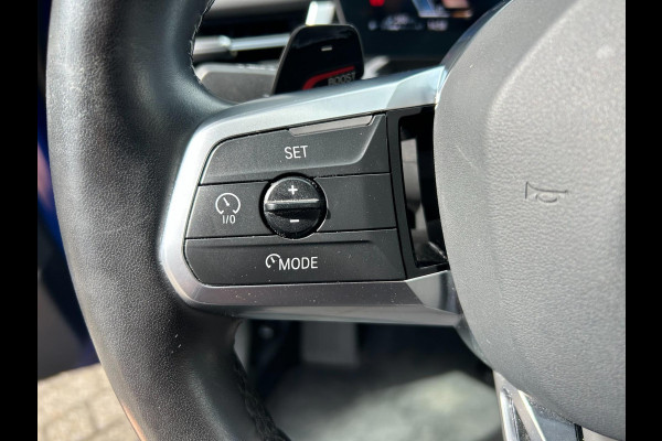 BMW 2 Serie Active Tourer 225e xDrive M-Pakket | HARMAN KARDON | TREKHAAK | PANO | BOMVOL | APK T/M 17-1-2027 | FABRIEKSGARANTIE