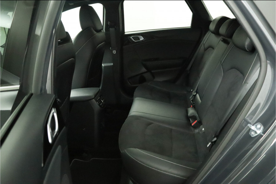 Kia Ceed Sportswagon 1.5 T-GDi GT-Line Apple Carplay/Android Auto - Cruise Control Adaptief - Dodehoekdetectie - Climate Control - Navigatie - Fabrieksgarantie tot 07-2031