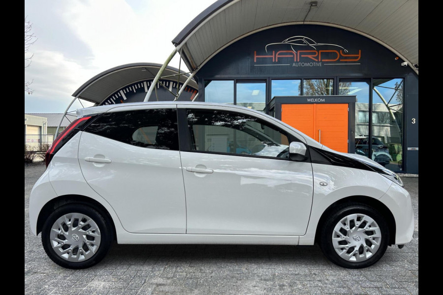 Toyota Aygo 1.0 VVT-i X-Play Limited Apple Carplay Rijklaarprijs!
