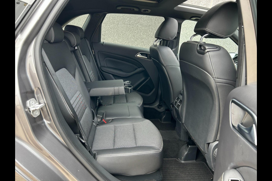 Mercedes-Benz B-Klasse 220 4Matic Prestige | AUTOMAAT | TREKHAAK | PANO | A.CAMERA | STOELVERW | CC | PDC | 1 JAAR GARANTIE | TOP