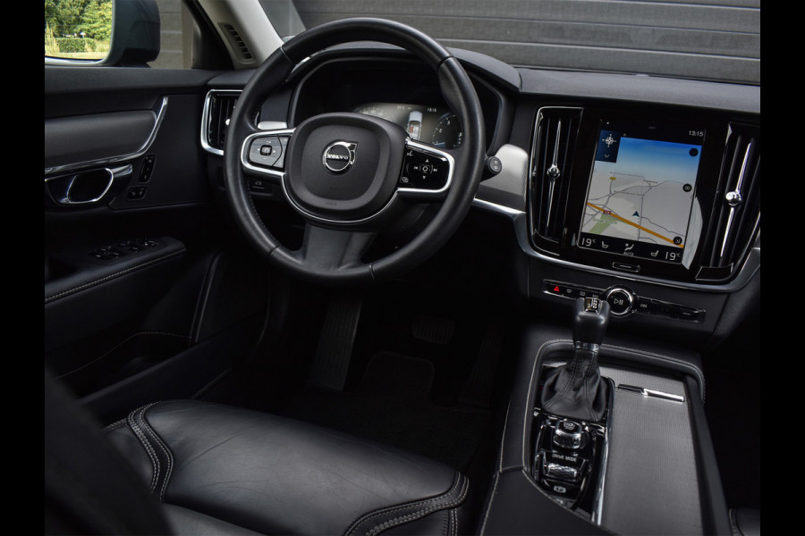 Volvo V90 Cross Country 2.0 T5 Pro | LEDER | TREKHAAK | CAMERA | MEMORY SEATS | LED | ADAPTIVE CRUISE |