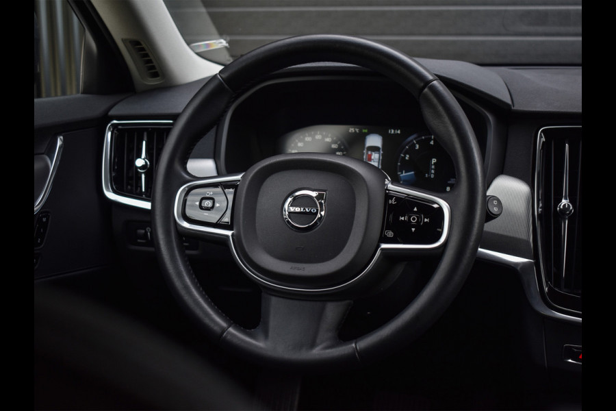 Volvo V90 Cross Country 2.0 T5 Pro | LEDER | TREKHAAK | CAMERA | MEMORY SEATS | LED | ADAPTIVE CRUISE |