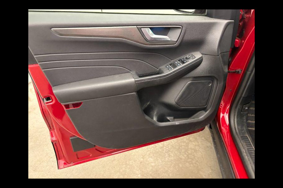 Ford Kuga 2.5 PHEV Titanium 243pk | Winterpack | Afneembare Trekhaak | 2.100kg Trekgewicht | Achteruitrijcamera
