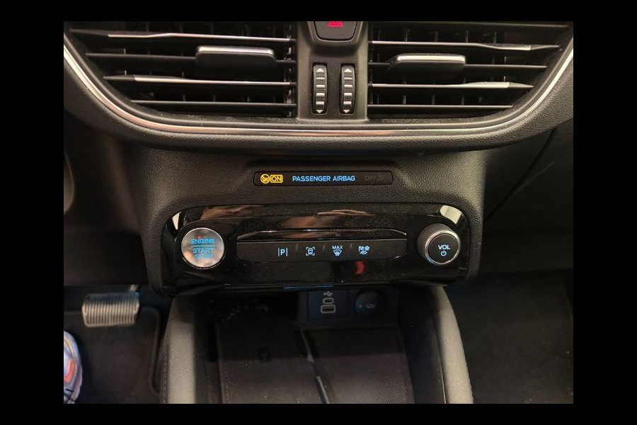 Ford Kuga 2.5 PHEV Titanium 243pk | Winterpack | Afneembare Trekhaak | 2.100kg Trekgewicht | Achteruitrijcamera