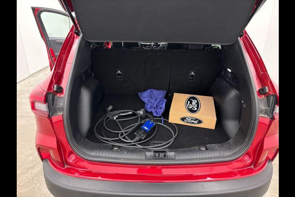 Ford Kuga 2.5 PHEV Titanium 243pk | Winterpack | Afneembare Trekhaak | 2.100kg Trekgewicht | Achteruitrijcamera