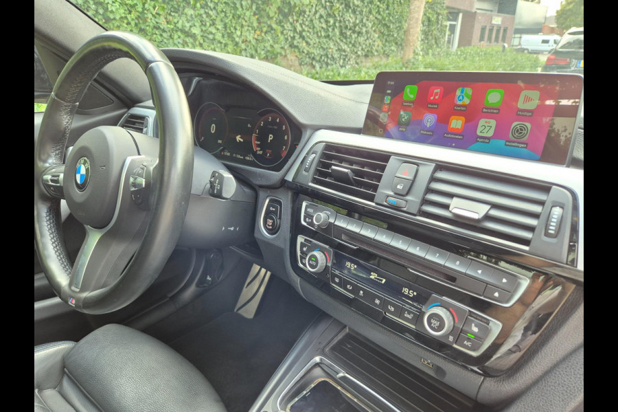 BMW 3-serie M Sport 1e EIG 100% Dealer Pano Cam Apple CarPlay Touring LED 19inch NL 320i High Executive