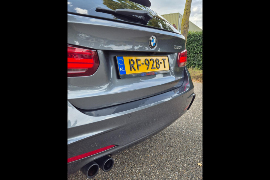 BMW 3-serie M Sport 1e EIG 100% Dealer Pano Cam Apple CarPlay Touring LED 19inch NL 320i High Executive