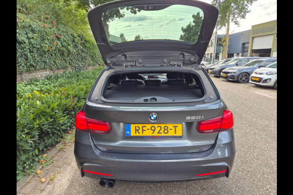 BMW 3-serie M Sport 1e EIG 100% Dealer Pano Cam Apple CarPlay Touring LED 19inch NL 320i High Executive