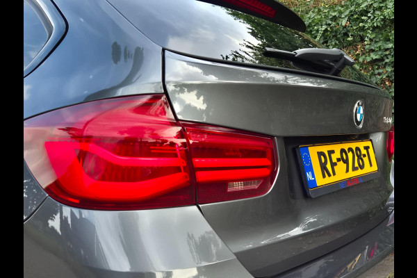 BMW 3-serie M Sport 1e EIG 100% Dealer Pano Cam Apple CarPlay Touring LED 19inch NL 320i High Executive