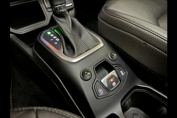 Jeep Renegade 1.4 MultiAir Limited Pano Leer Cruise Navi Trekh. NAP