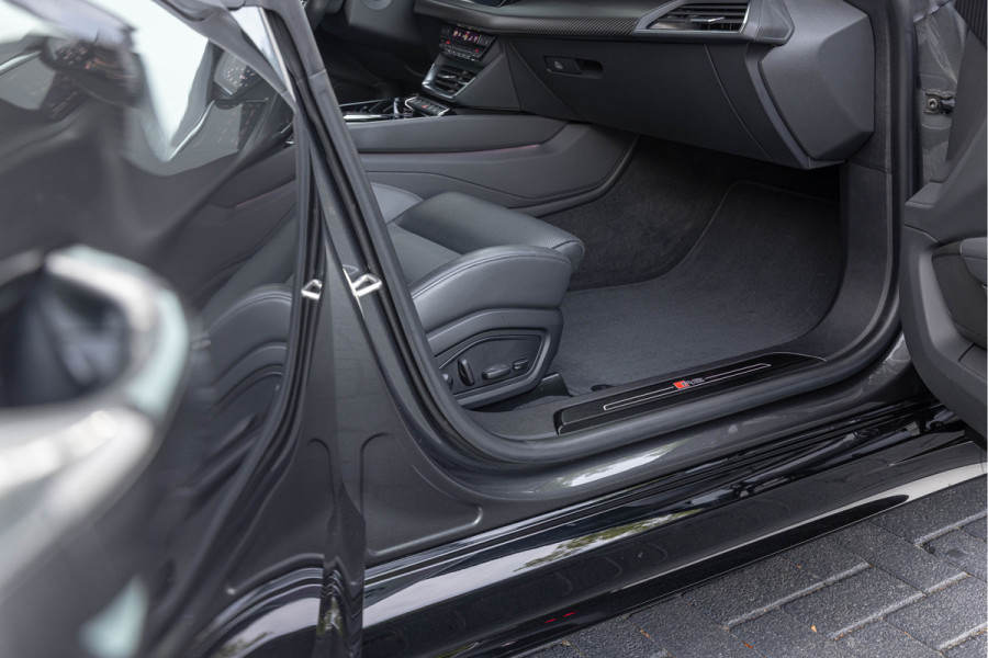 Audi e-tron GT RS 600pk Quattro Pano B&O 4-wielsturing HuD 21'' Carbon