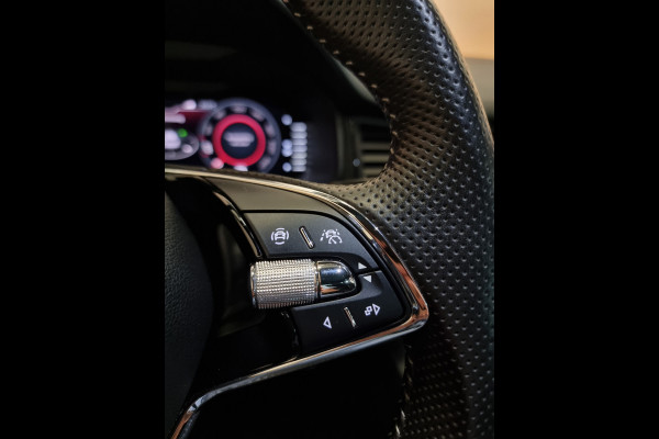 Škoda Kodiaq 1.5 TSI Sportline Business navi | trekhaak | dealer onderhouden | stoel en stuurverwarming | sportint