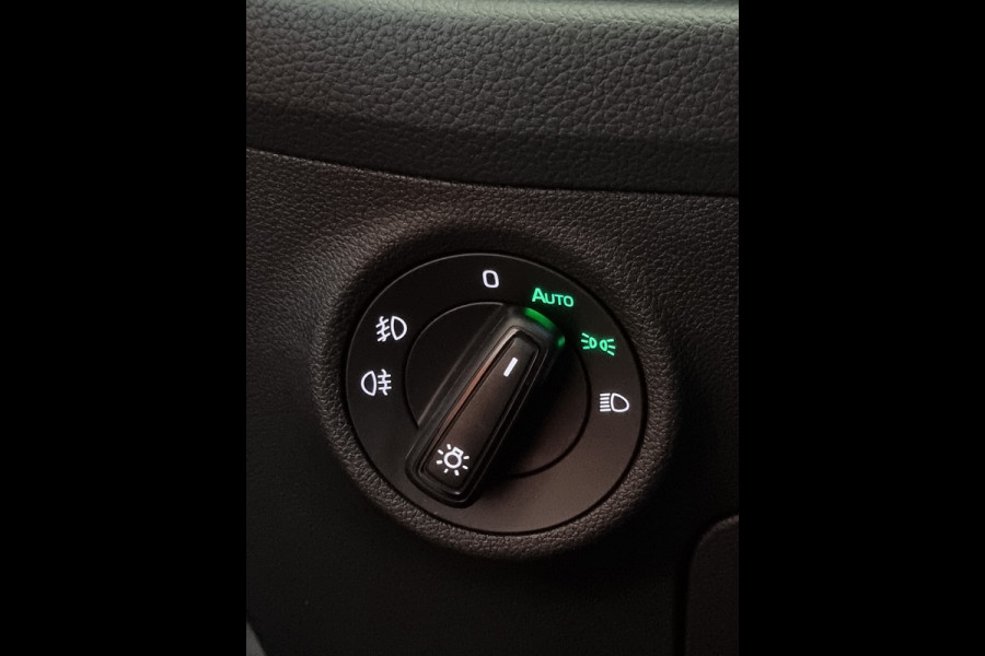 Škoda Kodiaq 1.5 TSI Sportline Business navi | trekhaak | dealer onderhouden | stoel en stuurverwarming | sportint
