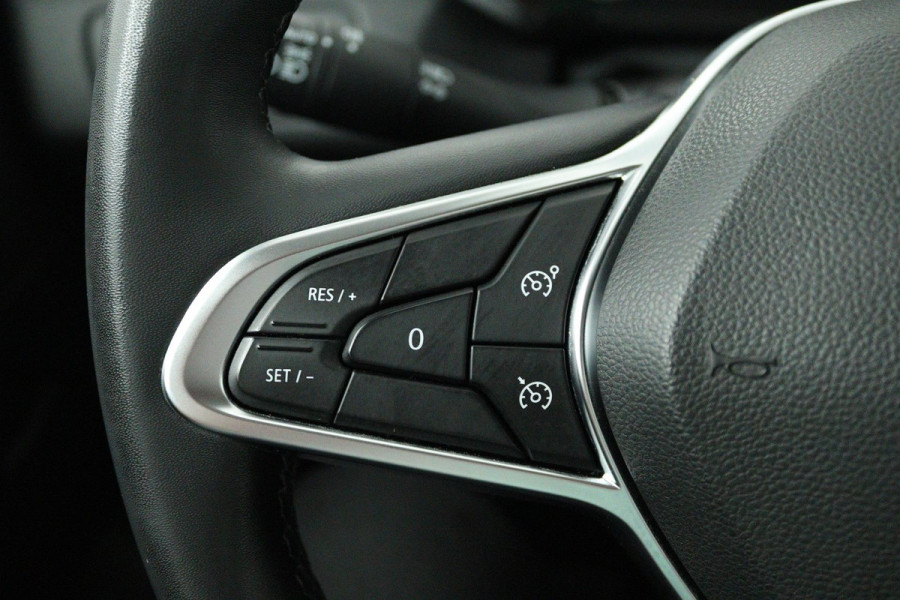 Renault Captur 1.0 TCe 100 Zen (ACHTERUITRIJCAMERA, NAVIGATIE, CRUISE CONTROL, LANE-ASSIST, PARKEERSENSOREN)