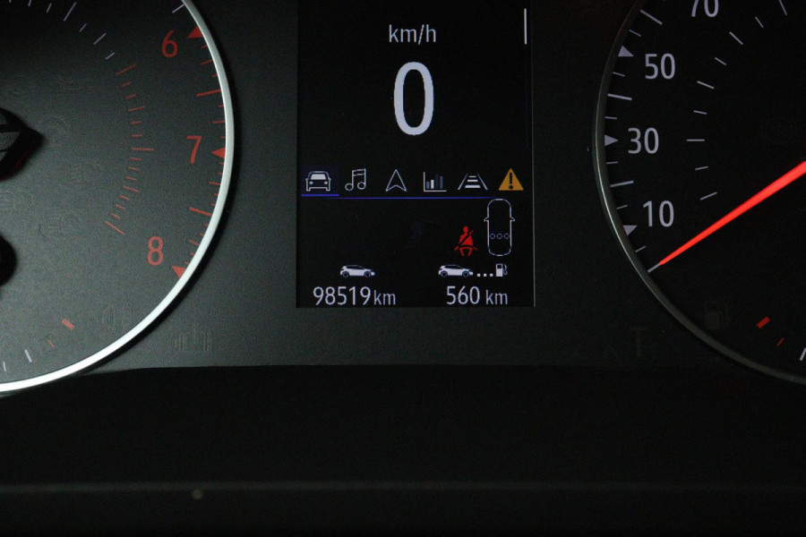 Renault Captur 1.0 TCe 100 Zen (ACHTERUITRIJCAMERA, NAVIGATIE, CRUISE CONTROL, LANE-ASSIST, PARKEERSENSOREN)