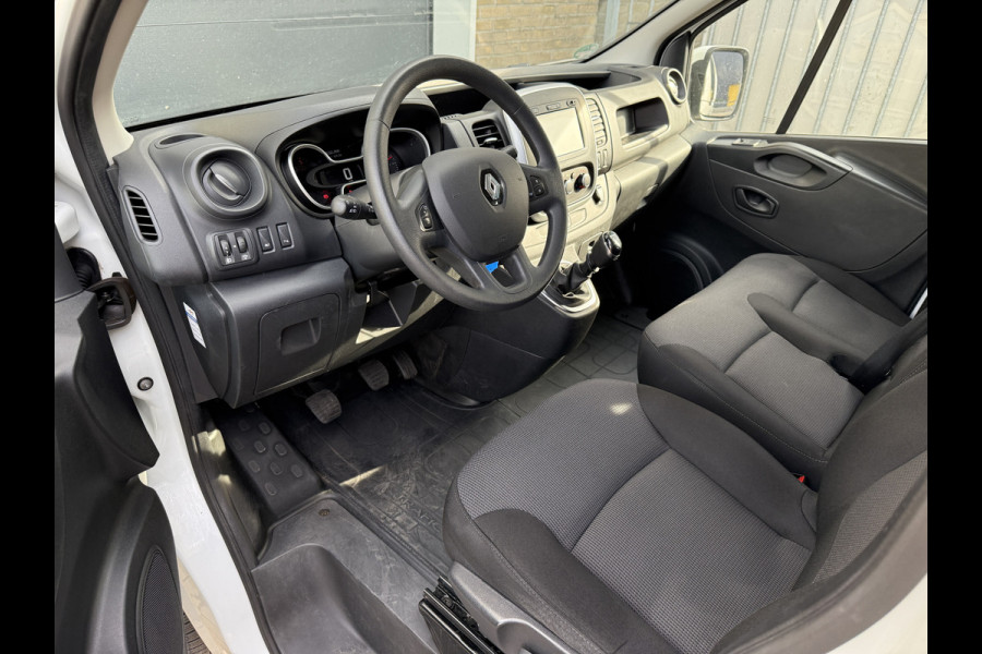 Renault Trafic 2.0 dCi 120PK EURO 6 T29 Cruise control/navigatie systeem