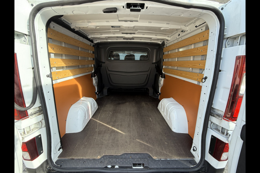 Renault Trafic 2.0 dCi 120PK EURO 6 T29 Cruise control/navigatie systeem
