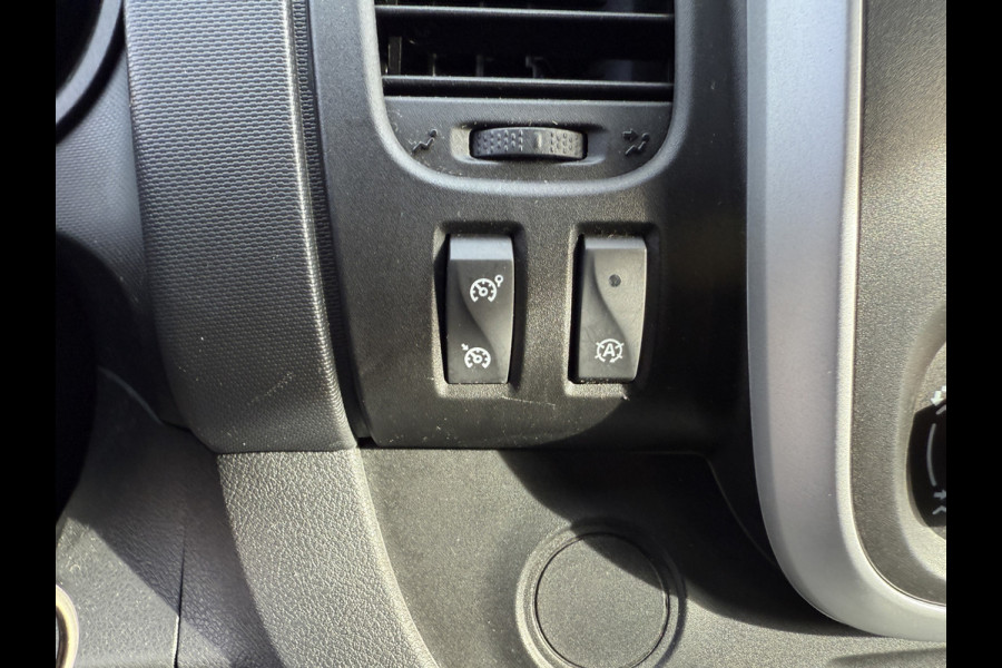 Renault Trafic 2.0 dCi 120PK EURO 6 T29 Cruise control/navigatie systeem
