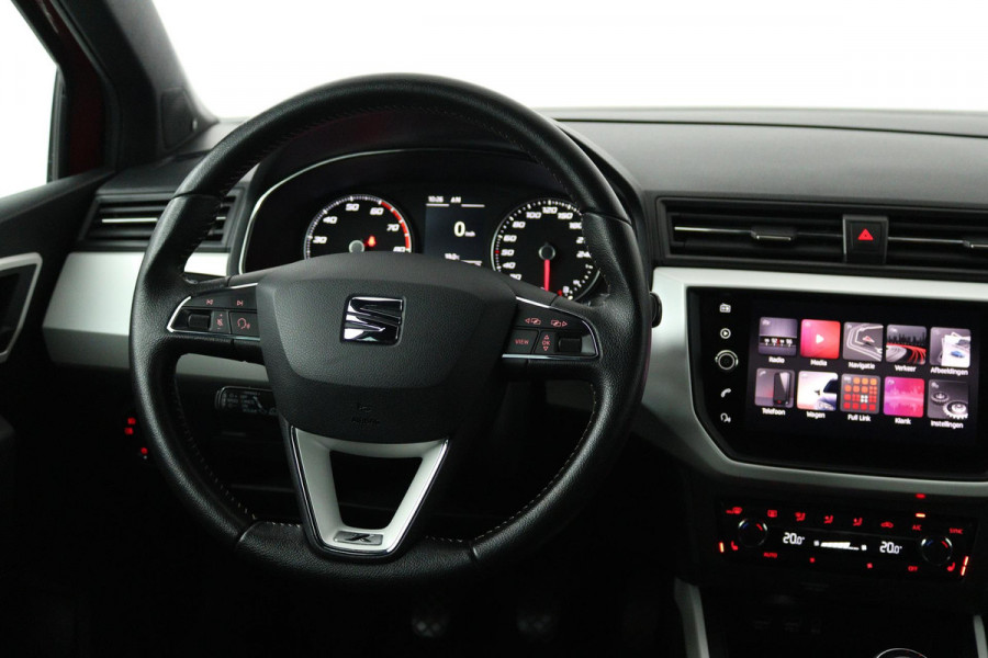 Seat Arona 1.0 TSI Xcellence Launch Edition (STOELVERWARMING, CAMERA, NAVIGATIE, CRUISE CONTROL ADAPTIEF, PARKEERSENSOREN)