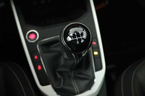 Seat Arona 1.0 TSI Xcellence Launch Edition (STOELVERWARMING, CAMERA, NAVIGATIE, CRUISE CONTROL ADAPTIEF, PARKEERSENSOREN)